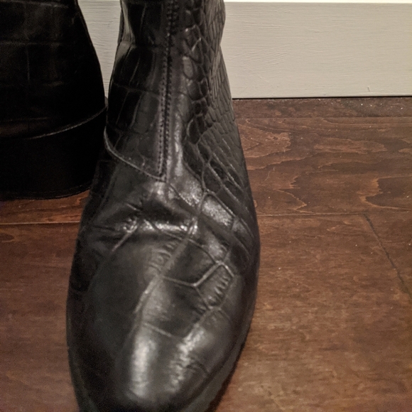 Fabianelli Black Snakeskin Booties - Picture 6 of 8